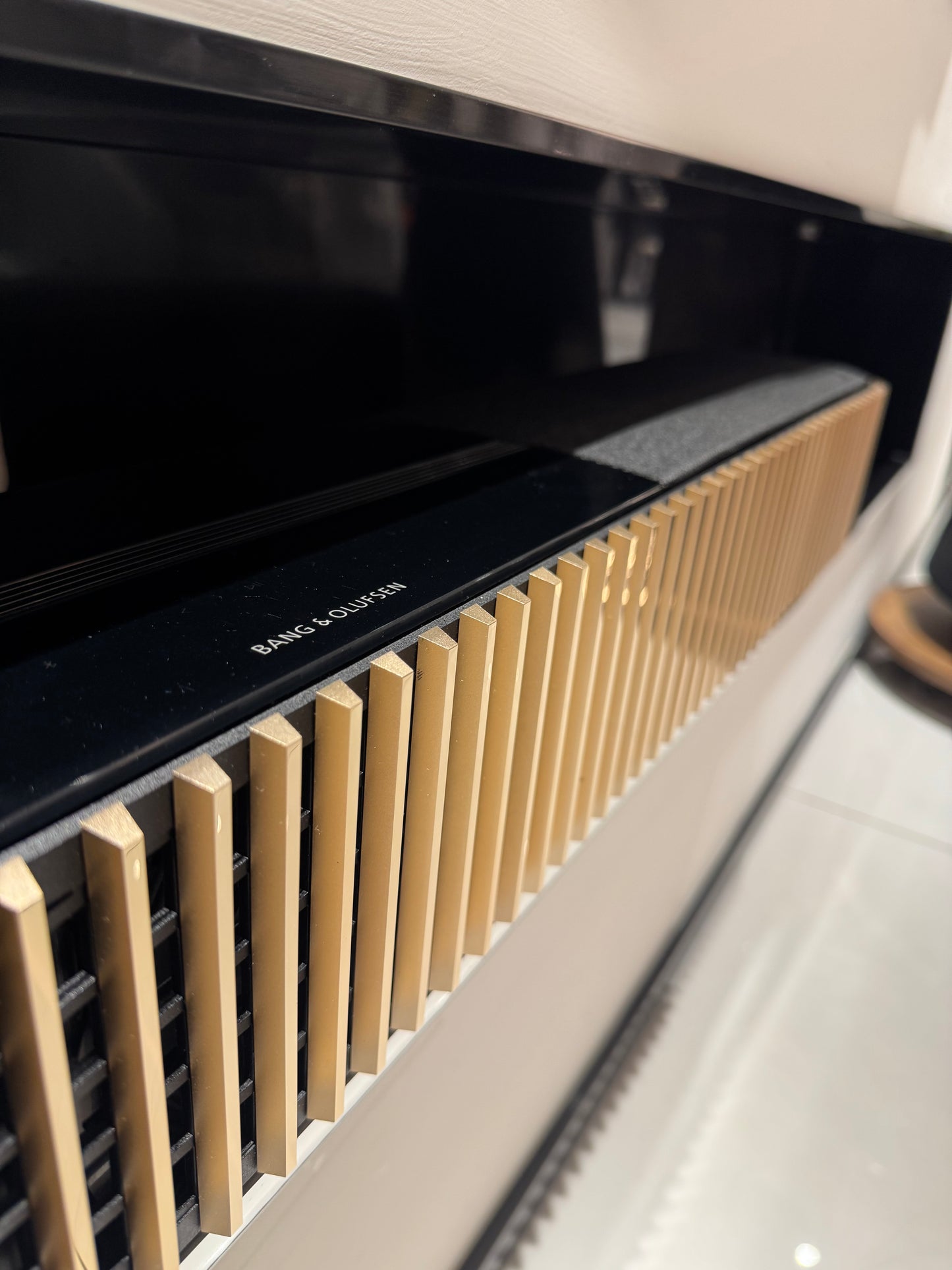 Beosound Theatre – Custom Gold Metal Cover (Polished Edition)