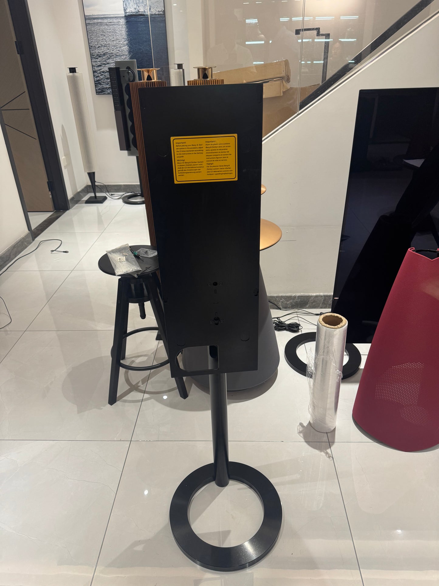 Beosystem 9000C Floor Stand conversion kit includes